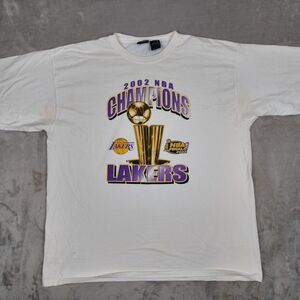 Vintage Lakers T-shirt Mens 2XL NBA Finals Champions 2002 Graphic Kobe Shaq Y2K